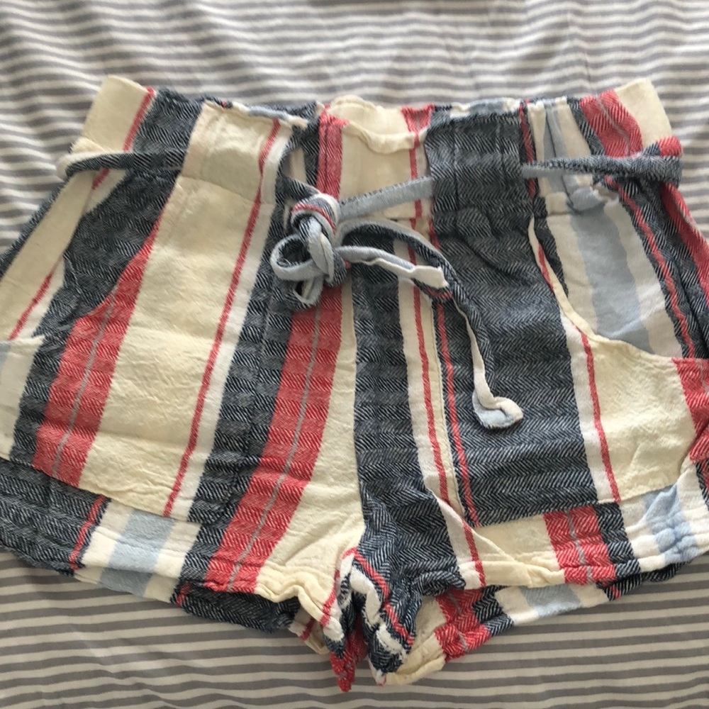 Linen high waisted shorts
